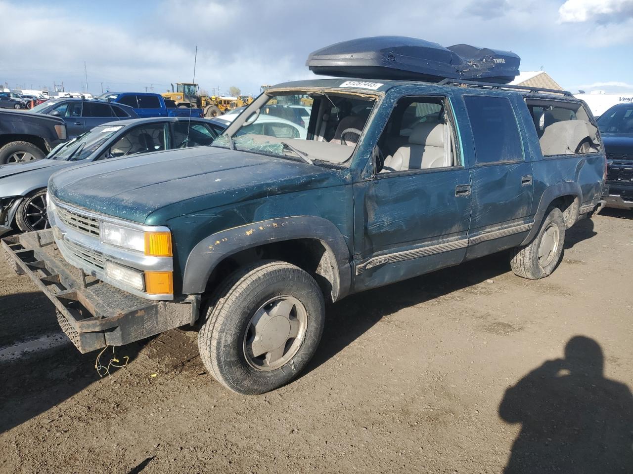 1997 Chevrolet Suburban, VIN 3GNFK16R6VG133792 — All over