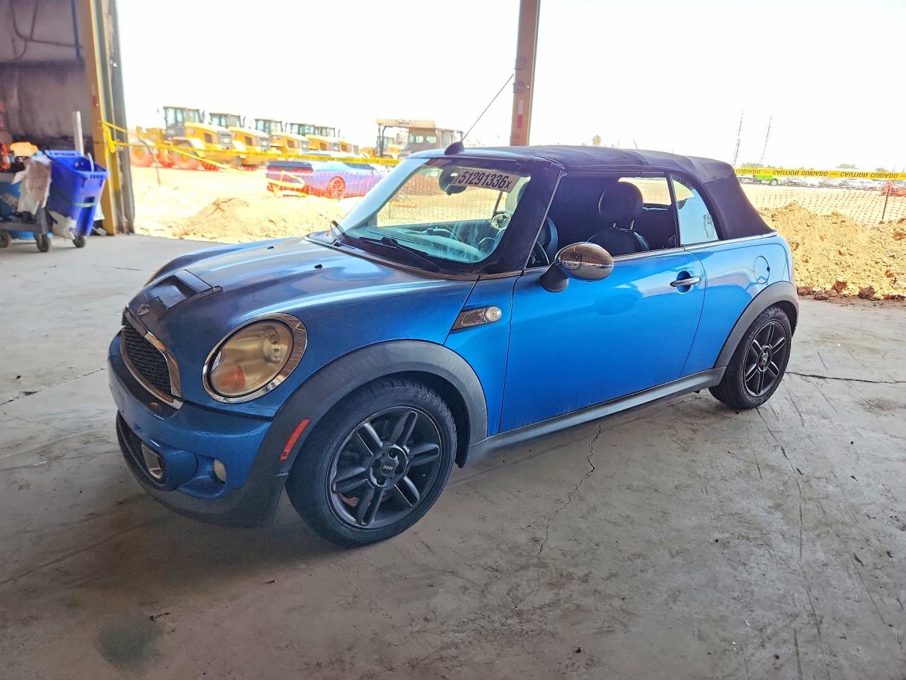 2011 MINI Convertible S, VIN WMWZP3C5XBTX82530 — Auction photo 1 of 12