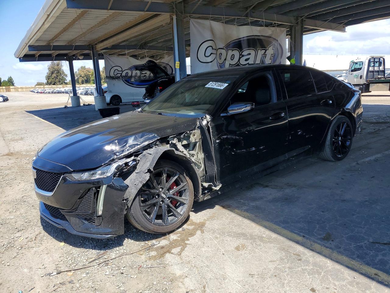 2022 Cadillac CT5 Sport, VIN 1G6DU5RKXN0136167 — Front end