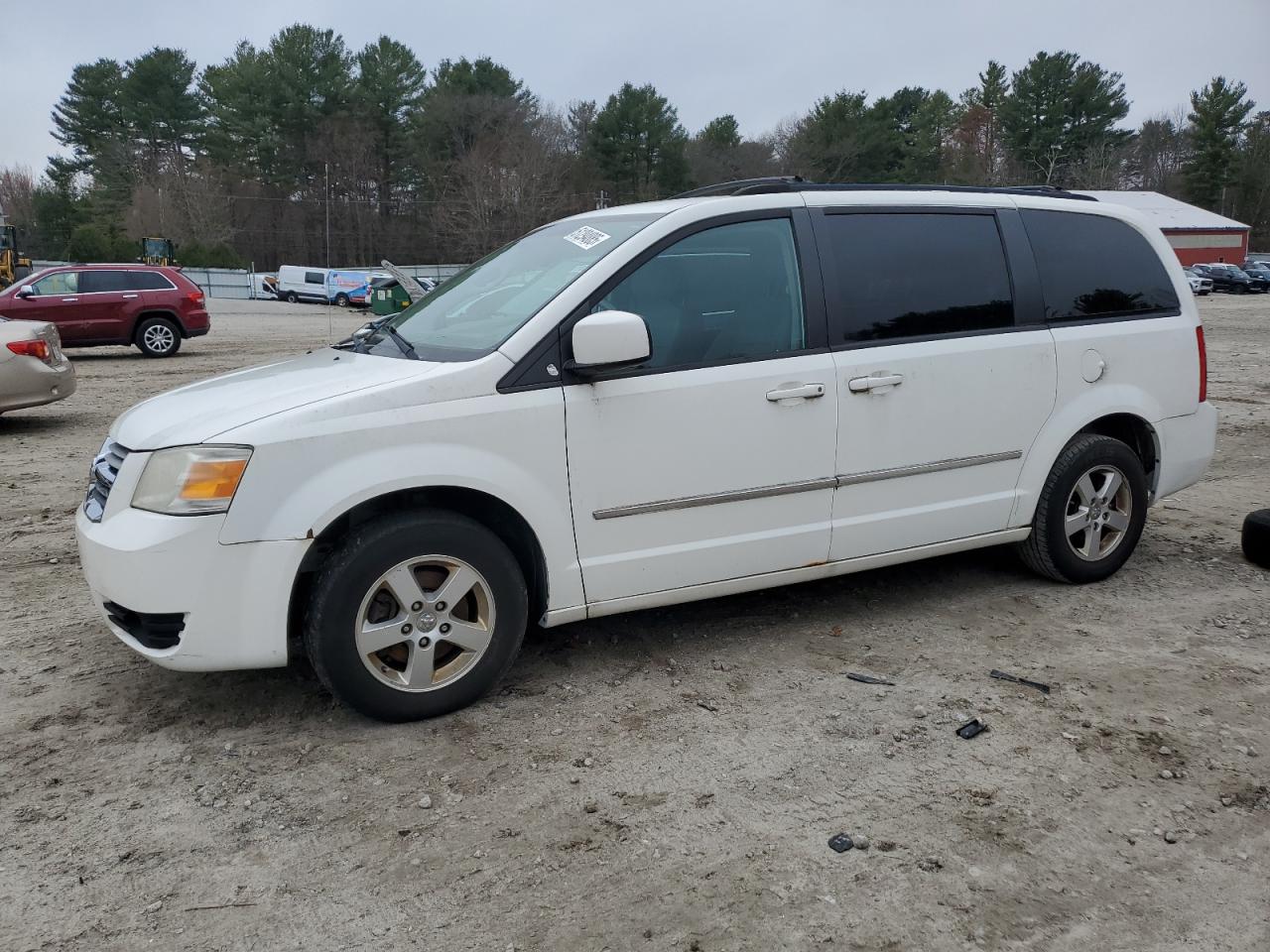2010 Dodge Grand Caravan SXT, VIN 2D4RN5D12AR131286 — Normal wear