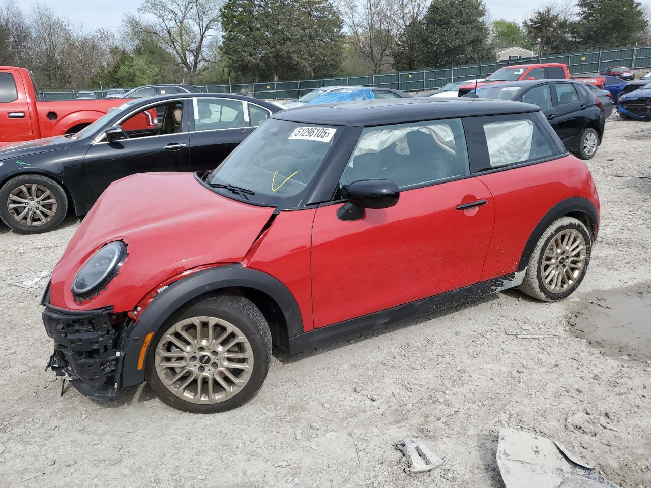 2025 MINI COOPER, VIN WMW13GD06S2W56416 — Front end