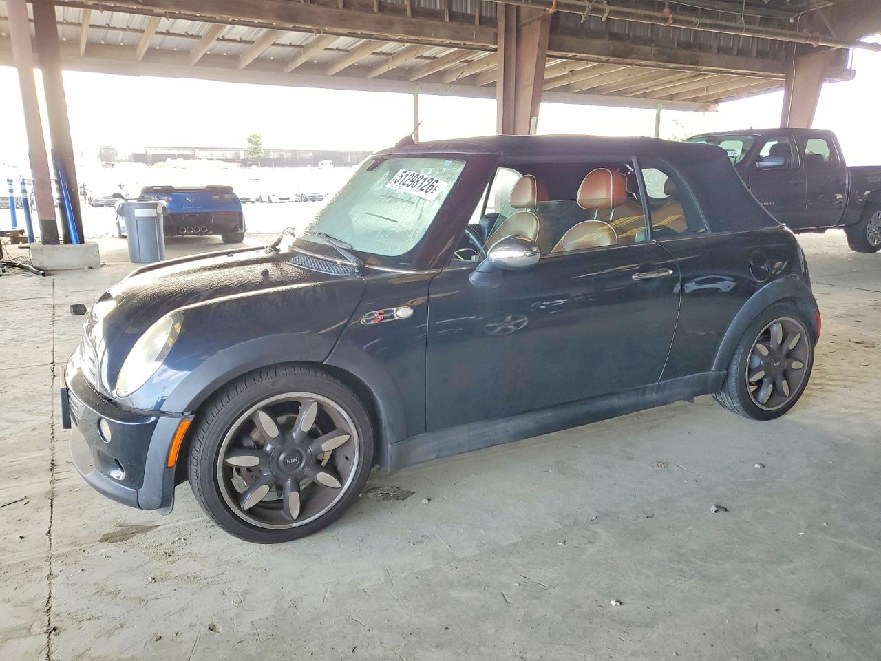 2007 MINI Convertible S, VIN WMWRH33507TL95585 — Вода / потоп