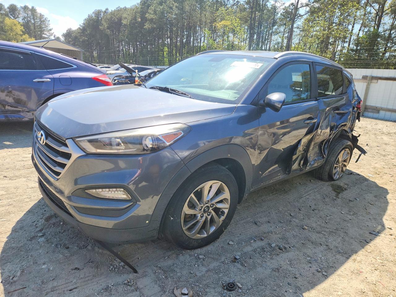2017 Hyundai Tucson SE, VIN KM8J33A45HU262093 — Side