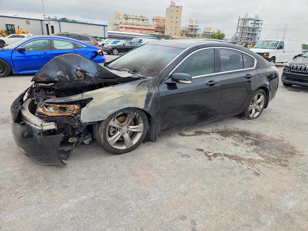 2013 Acura TL Advance, VIN 19UUA8F76DA002290 — Burn