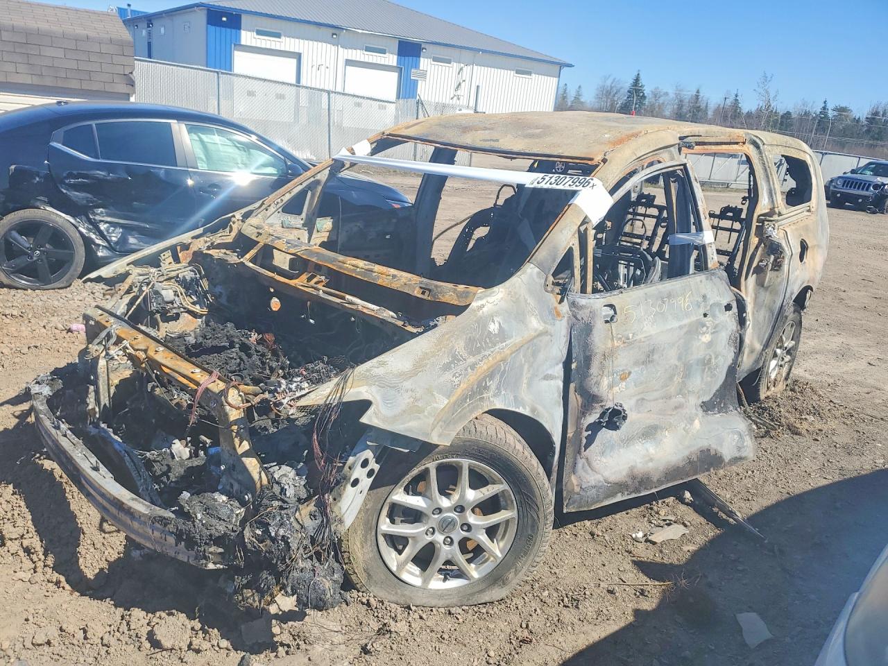 2022 Chrysler Grand Caravan SXT, VIN 2C4RC1ZG5NR108339 — Burn