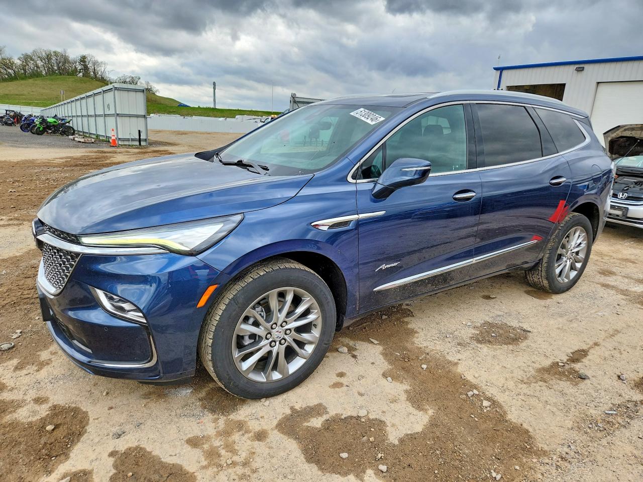 2023 Buick Enclave Avenir, VIN 5GAERDKW0PJ201942 — Град