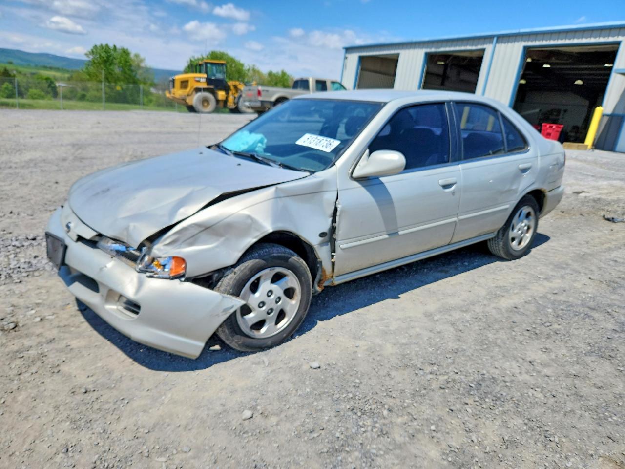 1999 Nissan Sentra XE, VIN 1N4AB41D6XC716181 — Перед