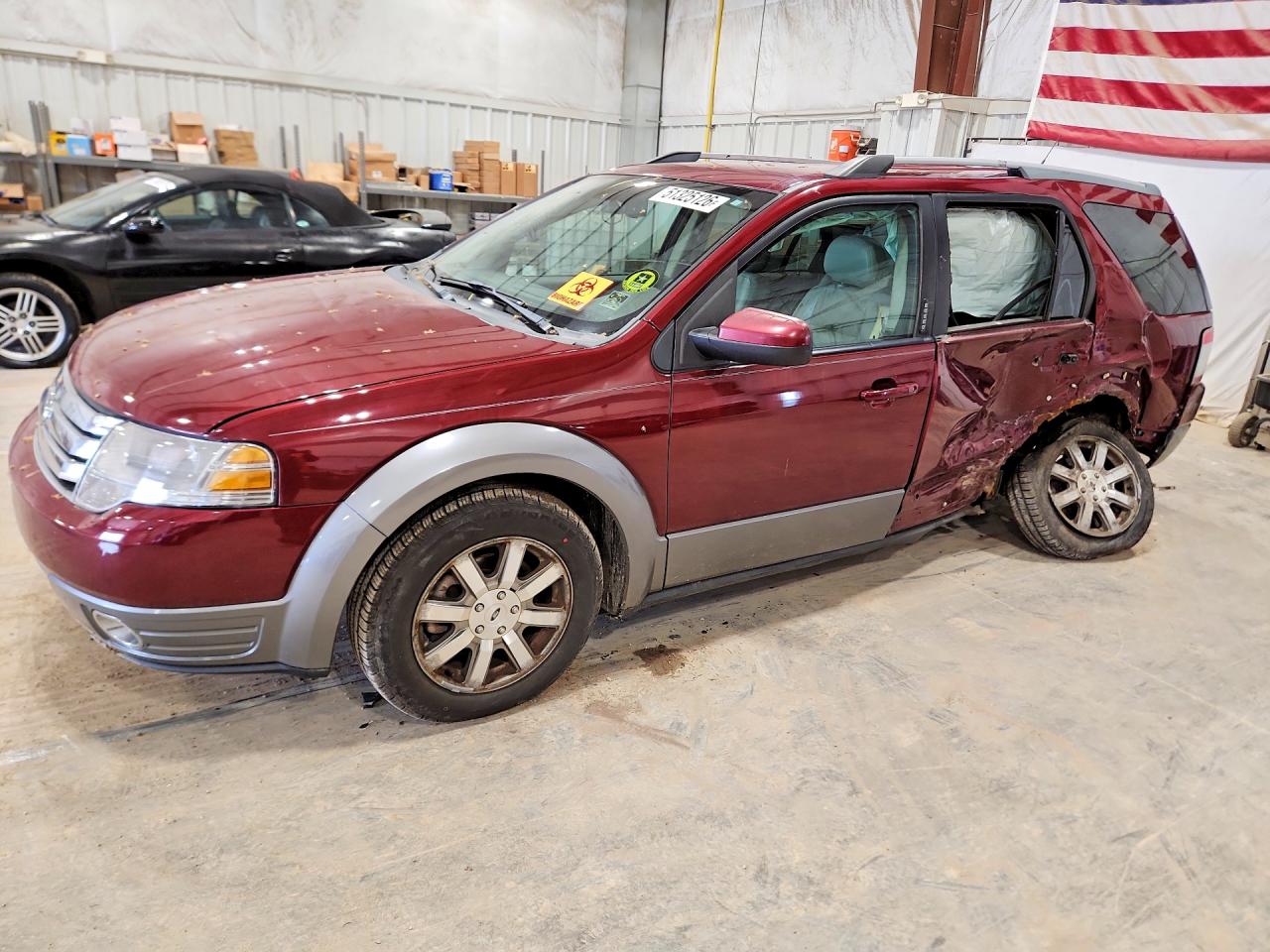 2008 Ford Taurus X SEL, VIN 1FMDK05W58GA42901 — Rear end
