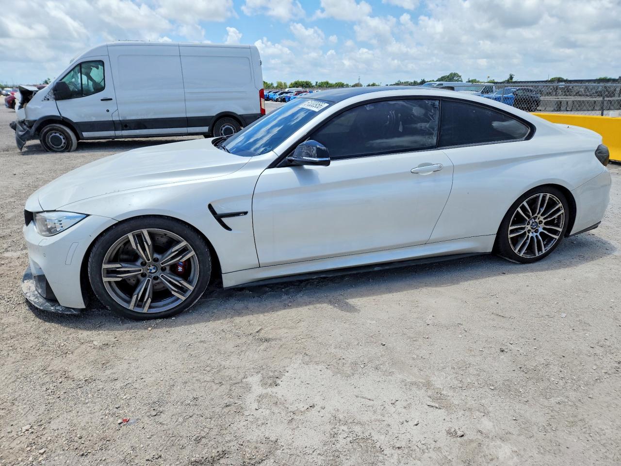 2015 BMW M4, VIN WBS3R9C50FK332153 — Auction photo 1 of 6