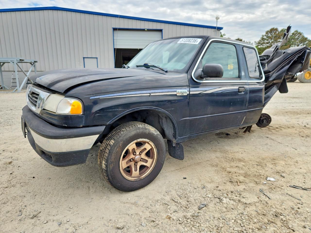 1998 Mazda B-Series SE, VIN 4F4YR16X9WTM28750 — Зад