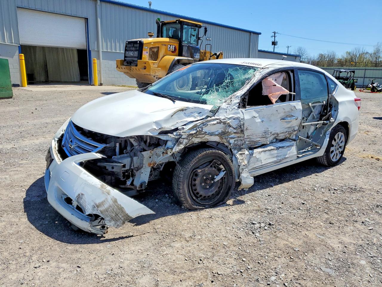 2014 Nissan Sentra S, VIN 3N1AB7AP1EY257977 — Front end