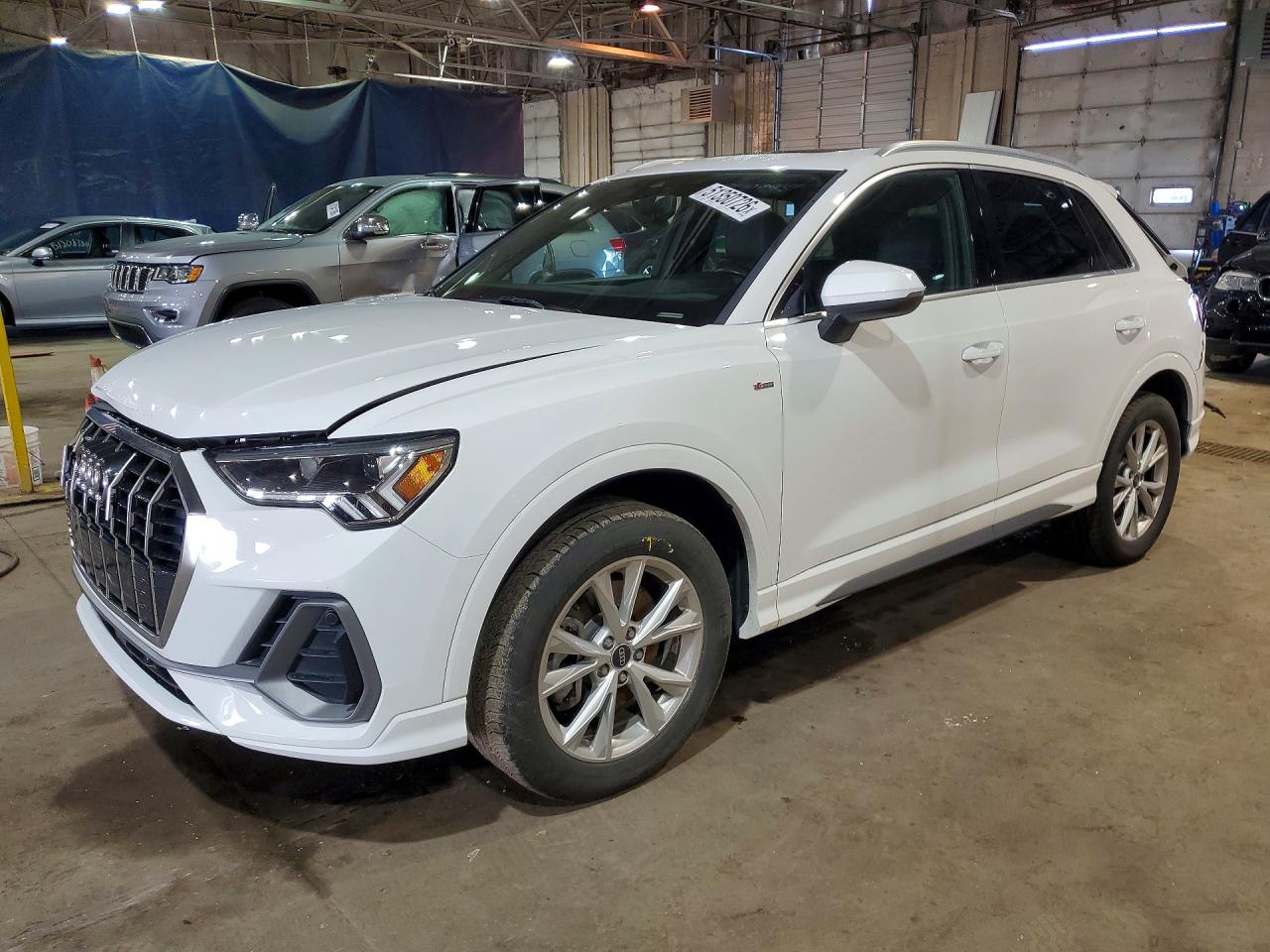 2024 Audi Q3 S line Premium, VIN WA1DECF32R1054763 — Rear end
