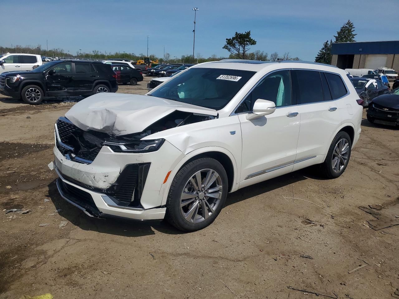 2024 Cadillac XT6 AWD Premium Luxury, VIN 1GYKPDRS9RZ759538 — Front end