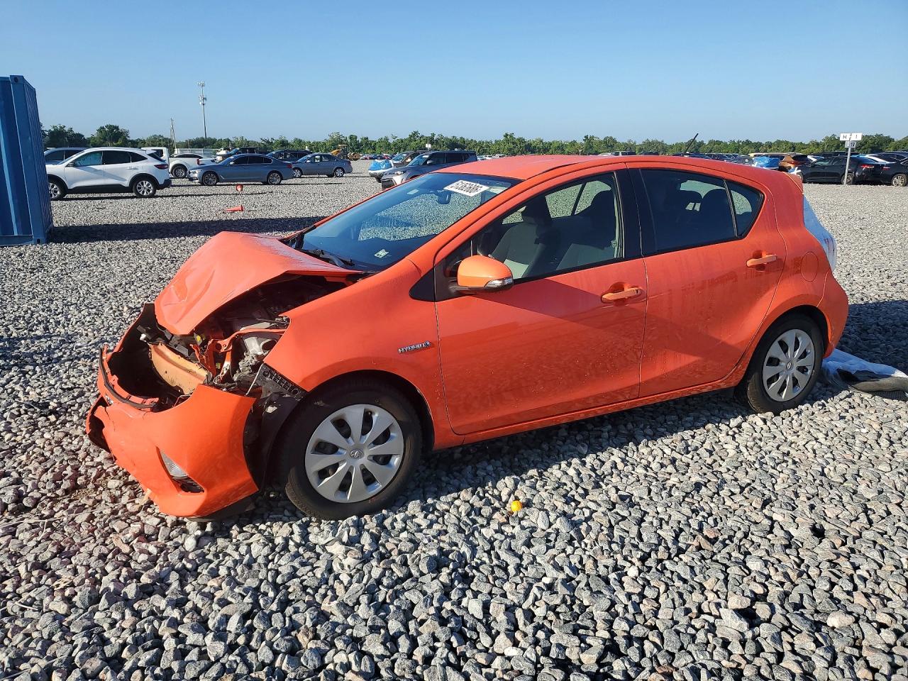 2014 Toyota Prius Two, VIN JTDKDTB3XE1082312 — Front end