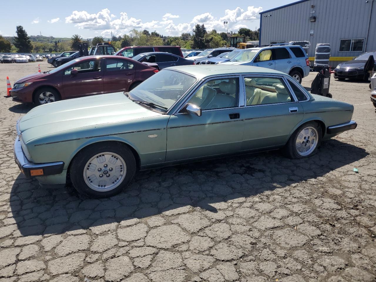 1994 Jaguar XJ, VIN SAJKX1749RC697796 — Mechanical