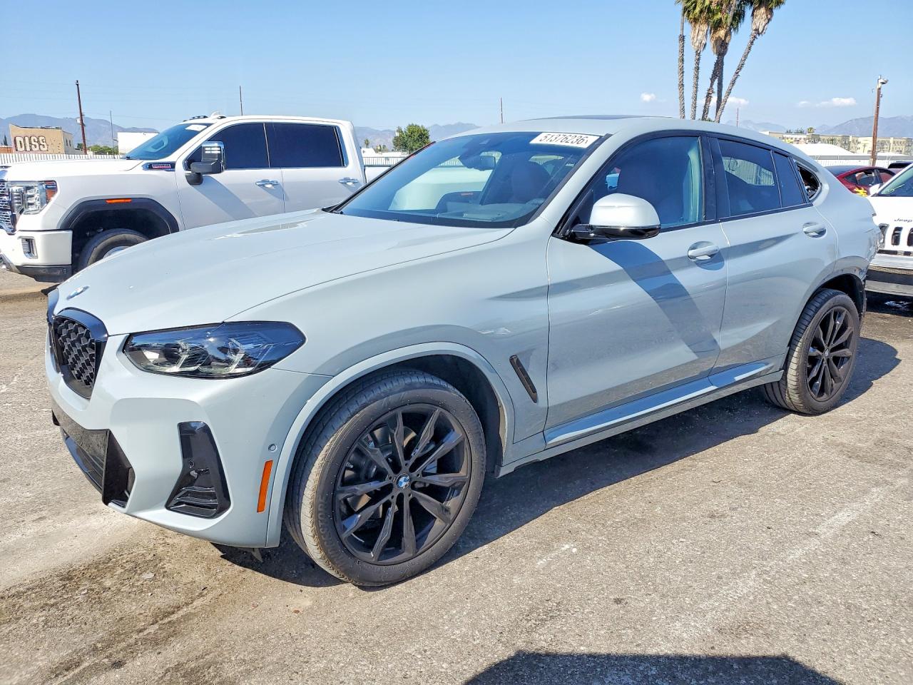 2024 BMW X4 xDrive30i, VIN 5UX33DT0XR9V11150 — Rear end
