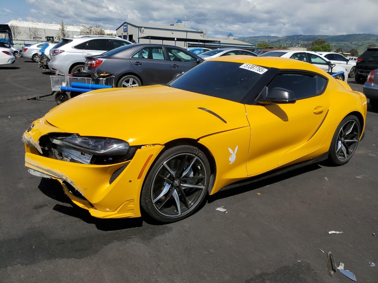 2021 Toyota Supra 3.0, VIN WZ1DB0C01MW034802 — Front end