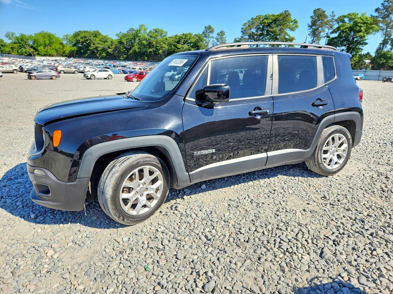 2018 Jeep Renegade Altitude, VIN ZACCJABB6JPH99910 — Front end