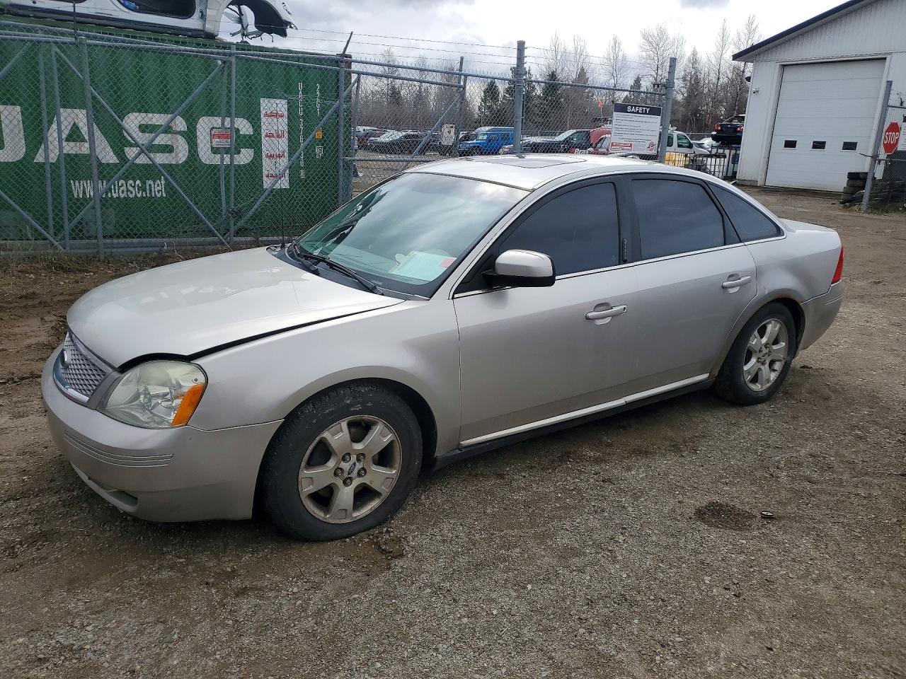 2007 Ford Five Hundred SEL, VIN 1FAHP24177G156654 — Engine fire