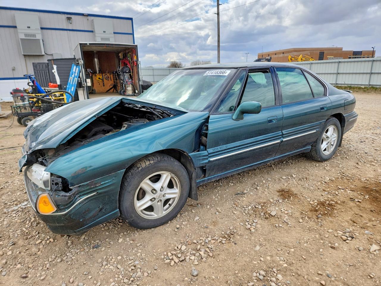1996 Pontiac Bonneville SE, VIN 1G2HX52K3T4211740 — Перед