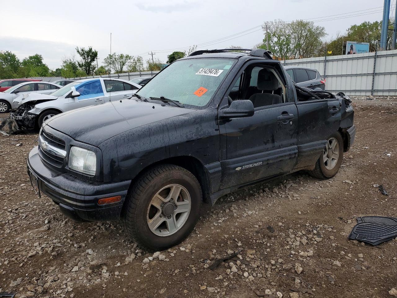 2004 Chevrolet Tracker LT, VIN 2CNBJ634346907874 — Roof