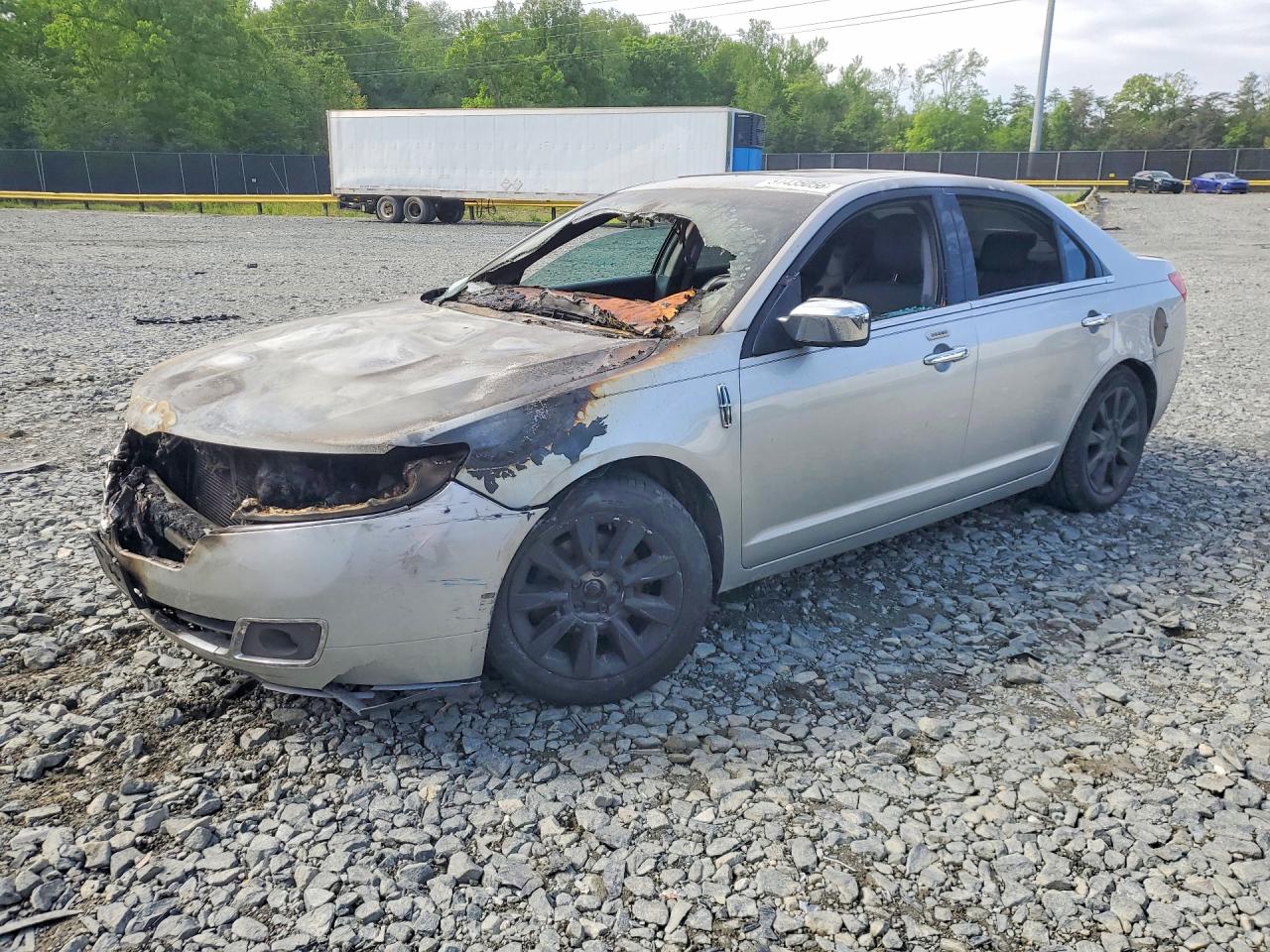 2010 Lincoln MKZ, VIN 3LNHL2GC1AR641242 — Engine fire