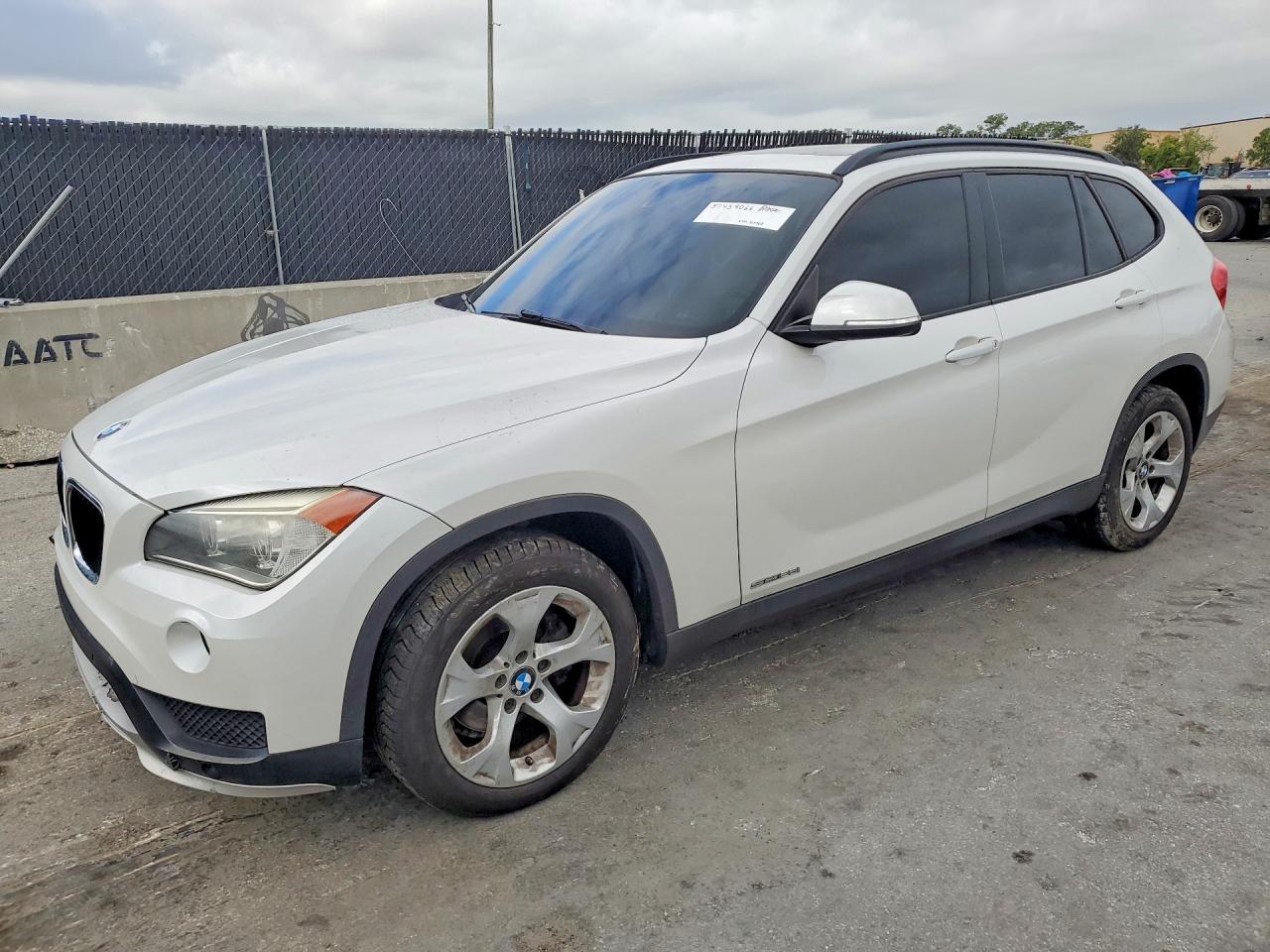 2015 BMW X1 sDrive28i, VIN WBAVM1C50FV317762 — Burn