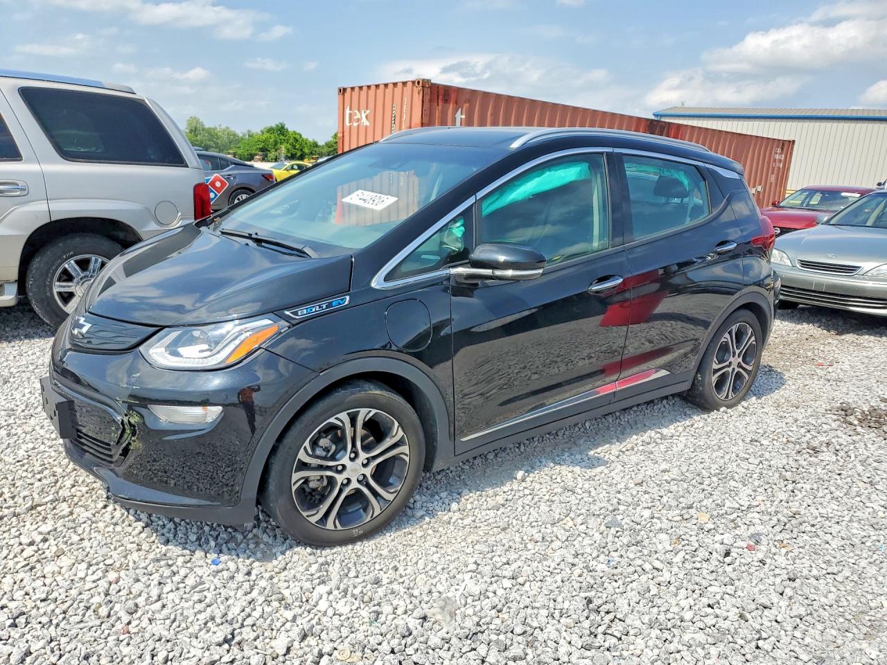2020 Chevrolet Bolt EV Premier, VIN 1G1FZ6S08L4140626 — Перед