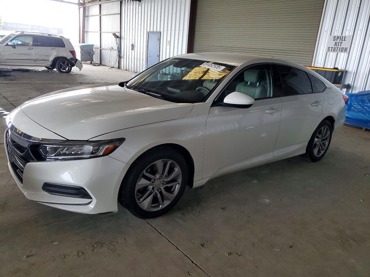 2018 Honda Accord LX, VIN 1HGCV1F16JA012462 — Prior damage history