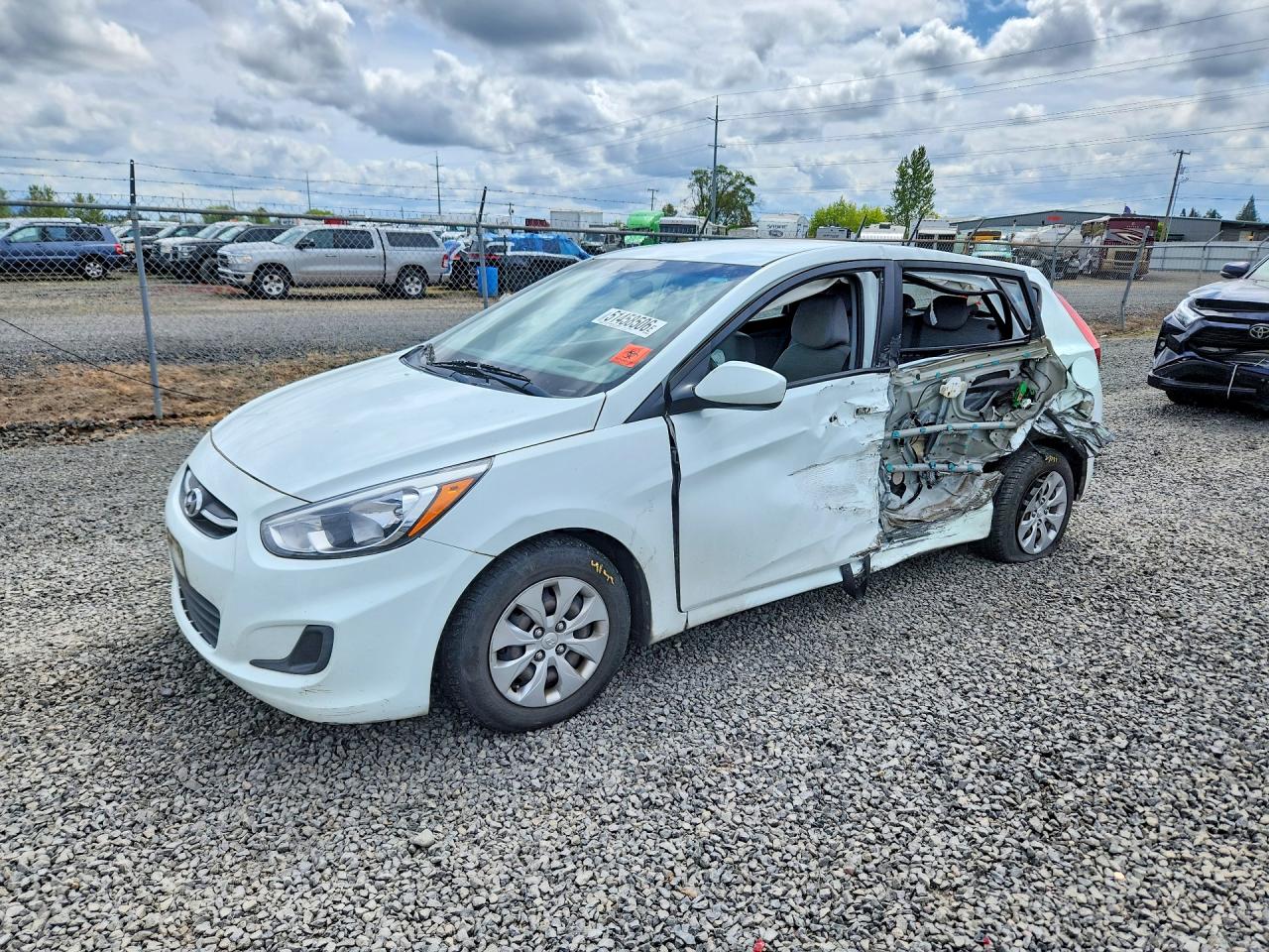 2016 Hyundai Accent SE, VIN KMHCT5AE8GU238723 — Side