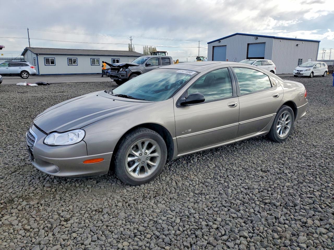 1999 Chrysler LHS, VIN 2C3HC56G9XH746128 — Front end