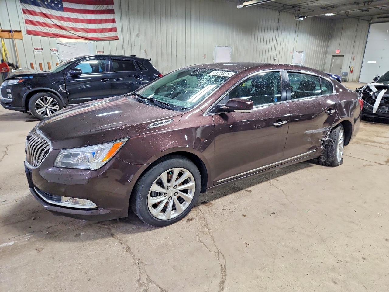 2016 Buick LaCrosse Leather, VIN 1G4GB5G31GF131947 — Undercarriage