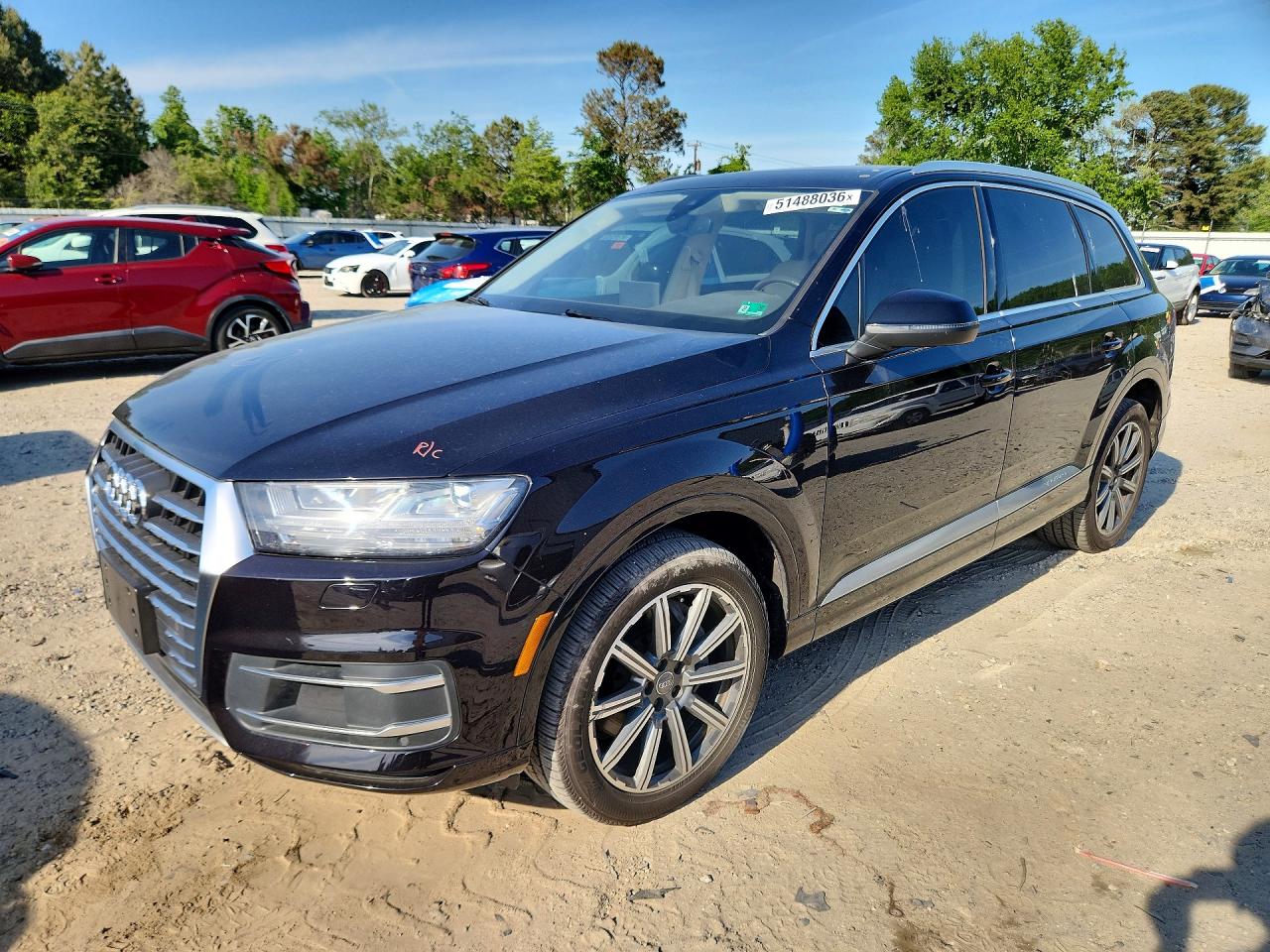 2019 Audi Q7 Premium Plus, VIN WA1LHAF77KD023894 — Minor dents and scratches