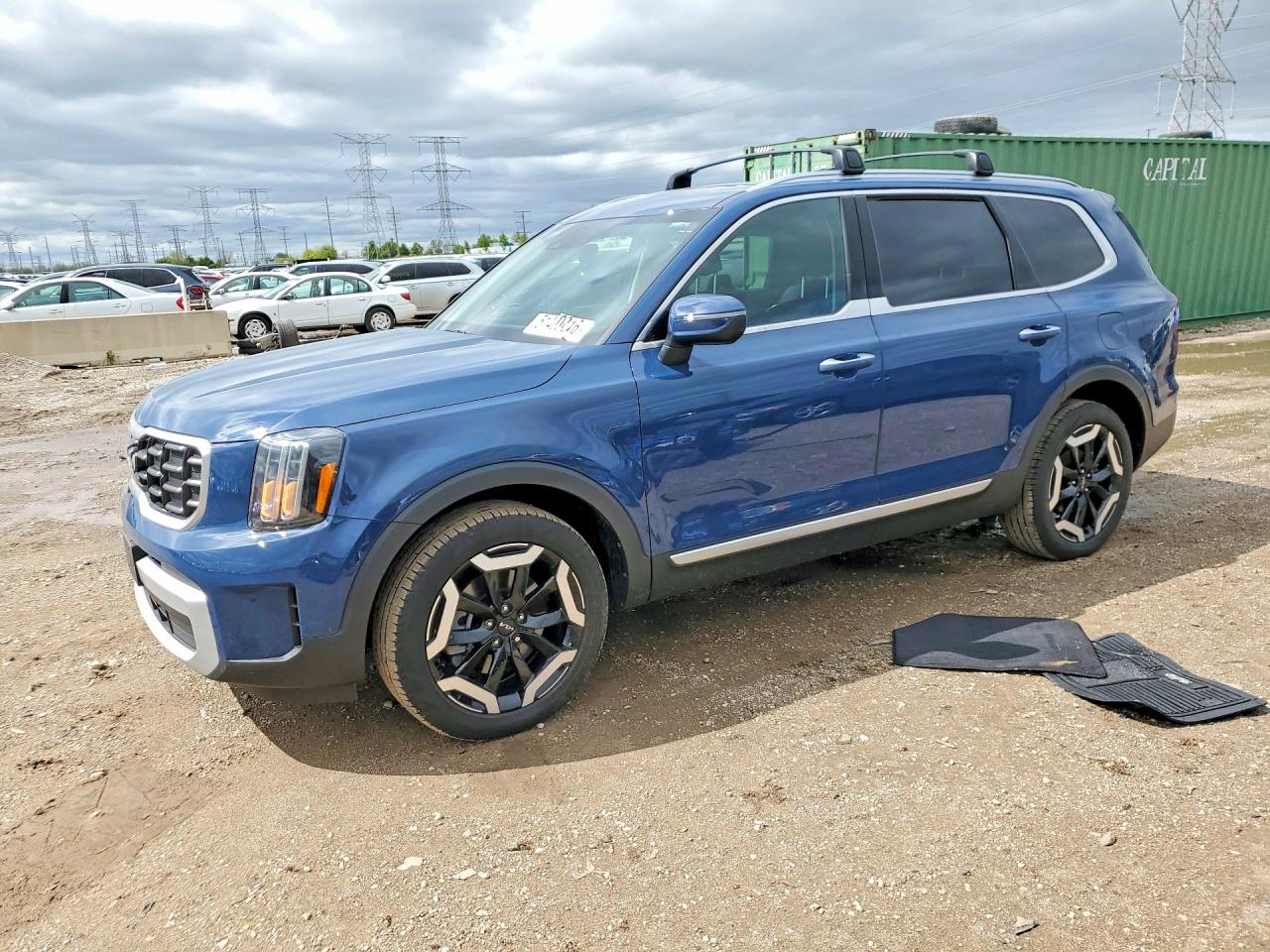 2024 Kia Telluride S, VIN 5XYP6DGC5RG504314 — Side