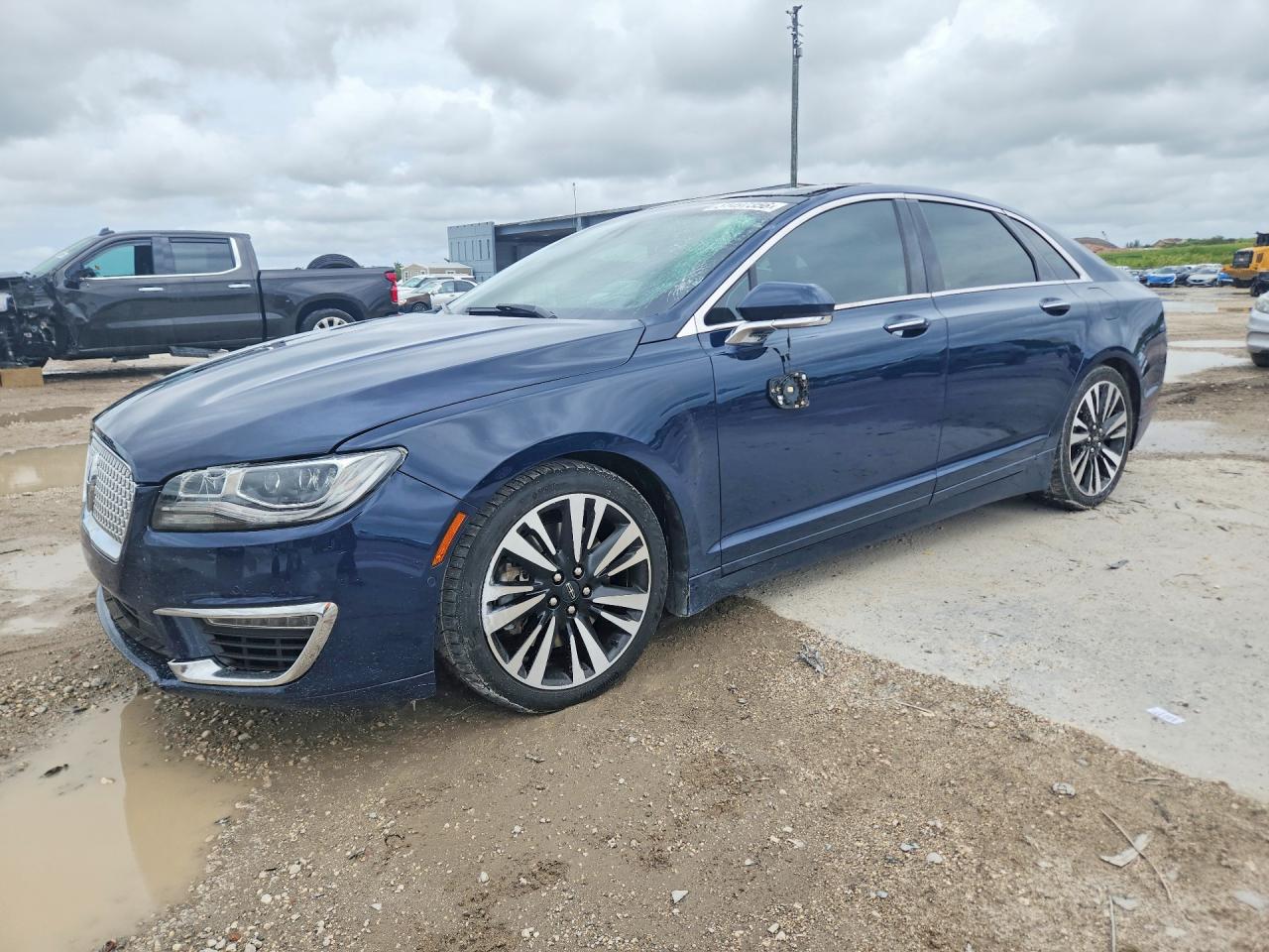 2019 Lincoln MKZ Reserve II, VIN 3LN6L5FC1KR610486 — Roof