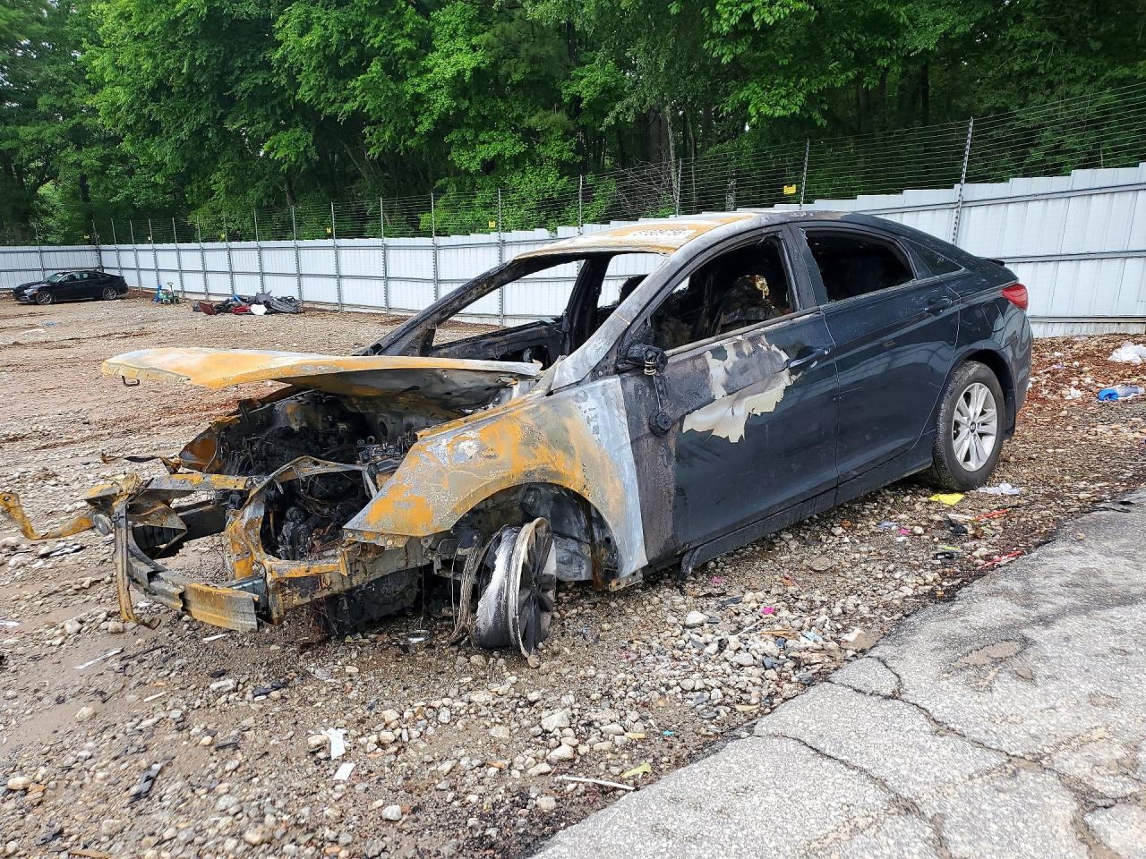 2012 Hyundai Sonata GLS, VIN 5NPEB4ACXCH487084 — Engine fire