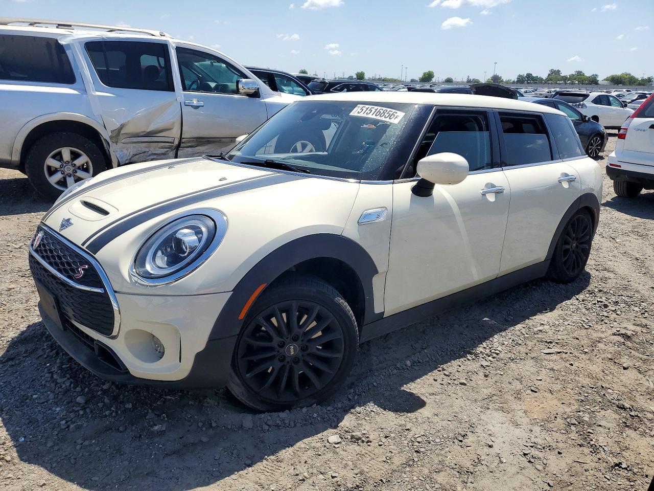 2020 MINI Clubman Cooper S, VIN WMWXJ1C08L2L33985 — Rear end