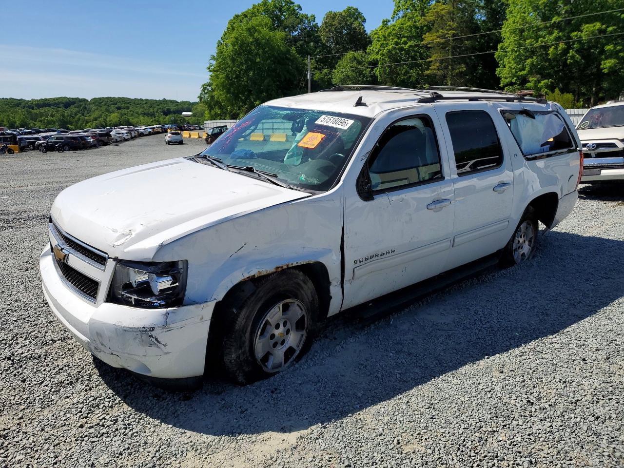 2011 Chevrolet Suburban LT, VIN 1GNSKJE38BR175517 — All over