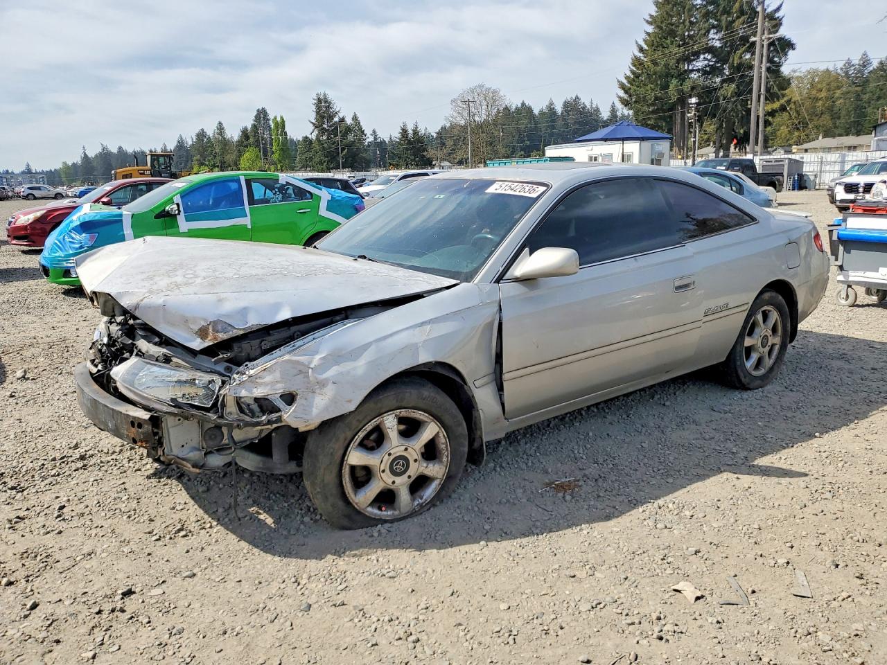 2001 Toyota Solara SE, VIN 2T1CF28P51C481489 — Front end