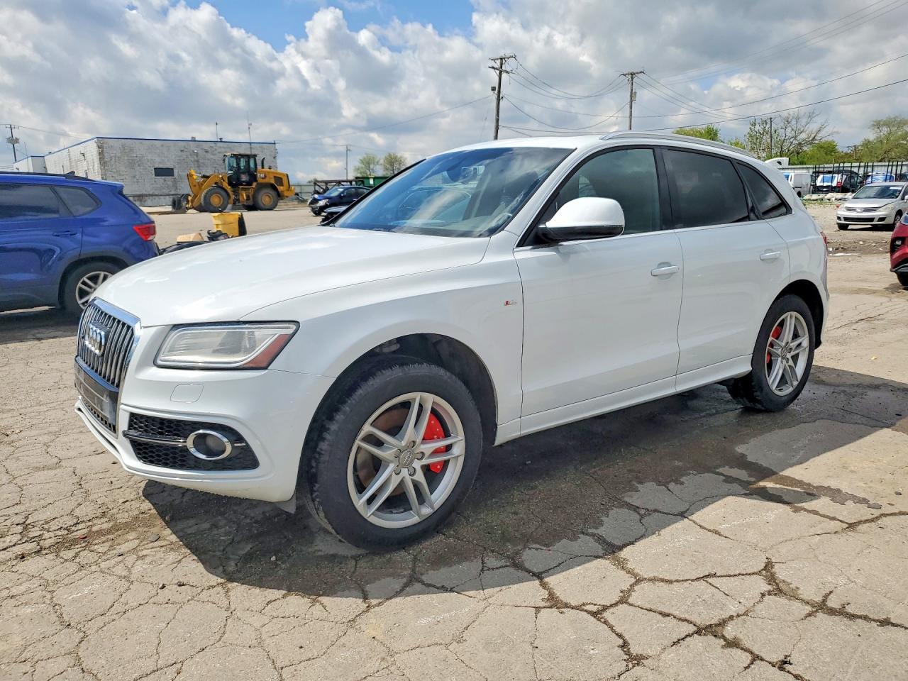2014 Audi Q5 Premium Plus, VIN WA1DGAFP8EA054715 — Vandalism