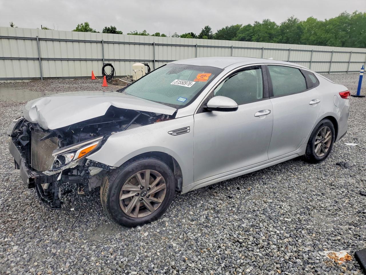 2020 Kia Optima LX, VIN 5XXGT4L3XLG406616 — Front end