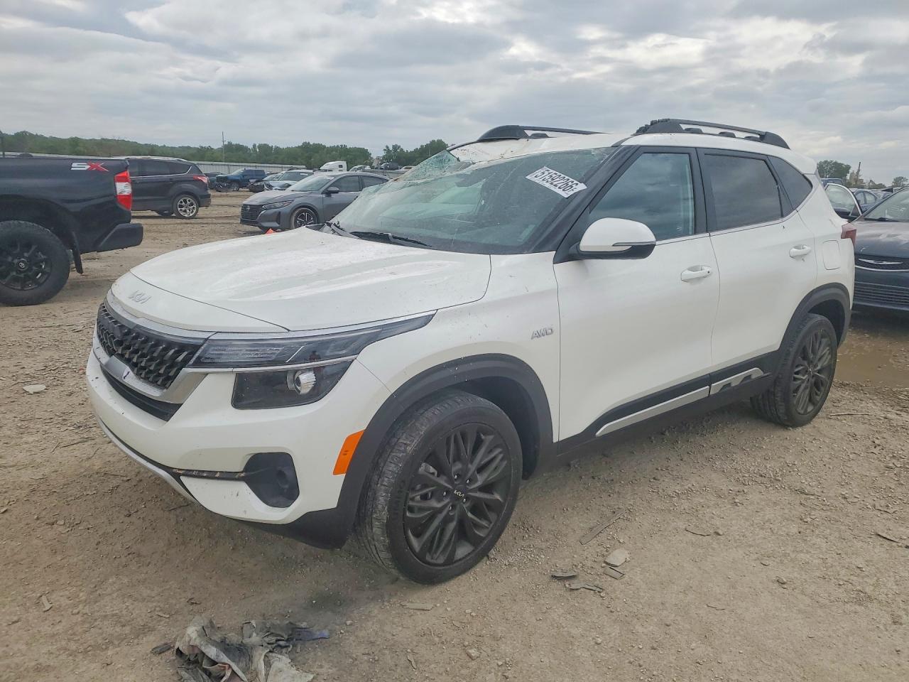 2023 Kia Seltos Nightfall, VIN KNDEUCA25P7428370 — Вода / потоп
