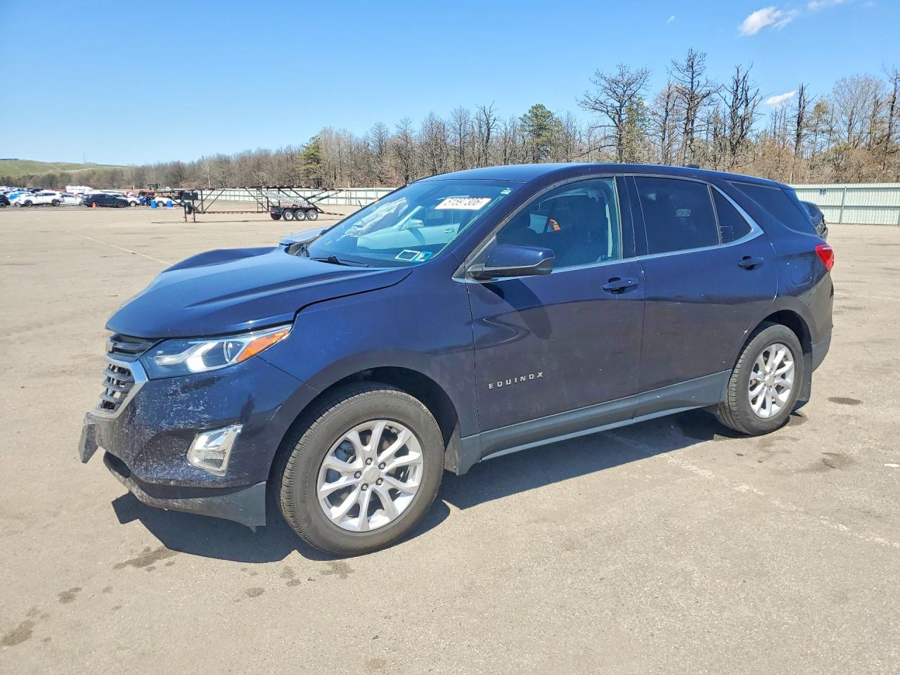 2020 Chevrolet Equinox LT, VIN 3GNAXUEV2LS511516 — Front end