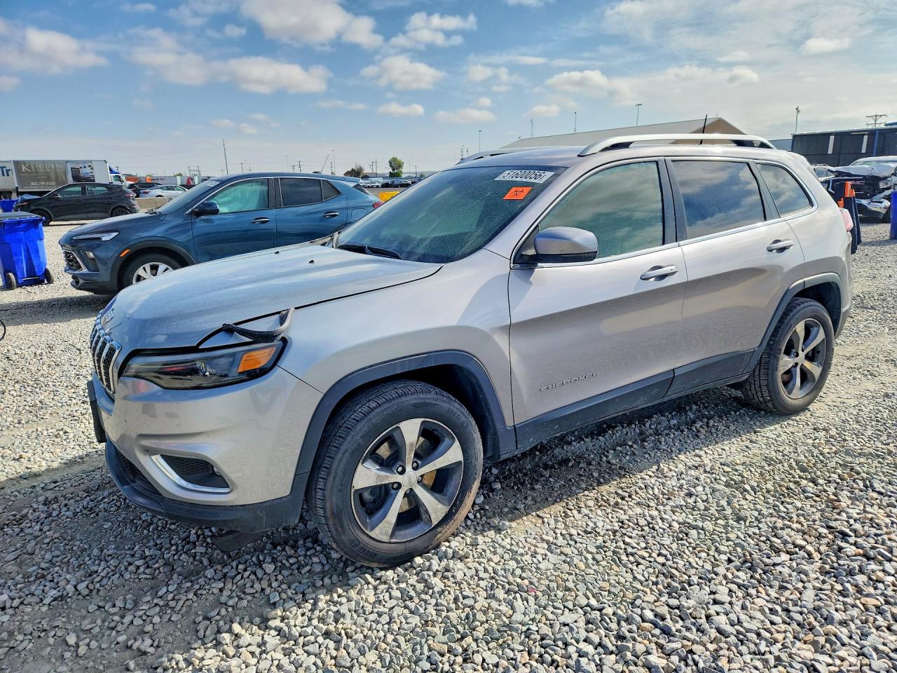 2019 Jeep Cherokee Limited, VIN 1C4PJMDX4KD449932 — Interior fire