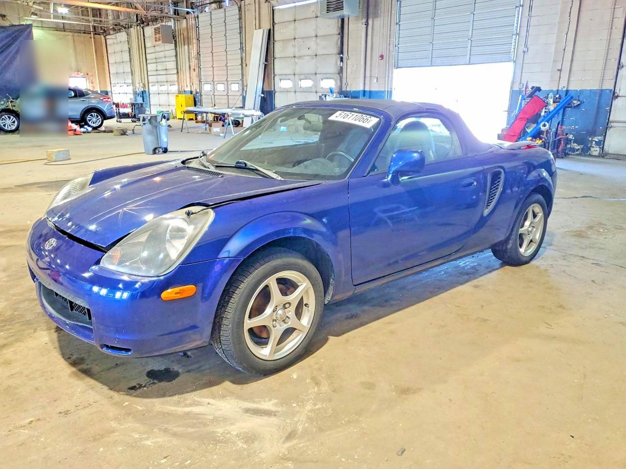 2001 Toyota MR2, VIN JTDFR320110026669 — Rear end