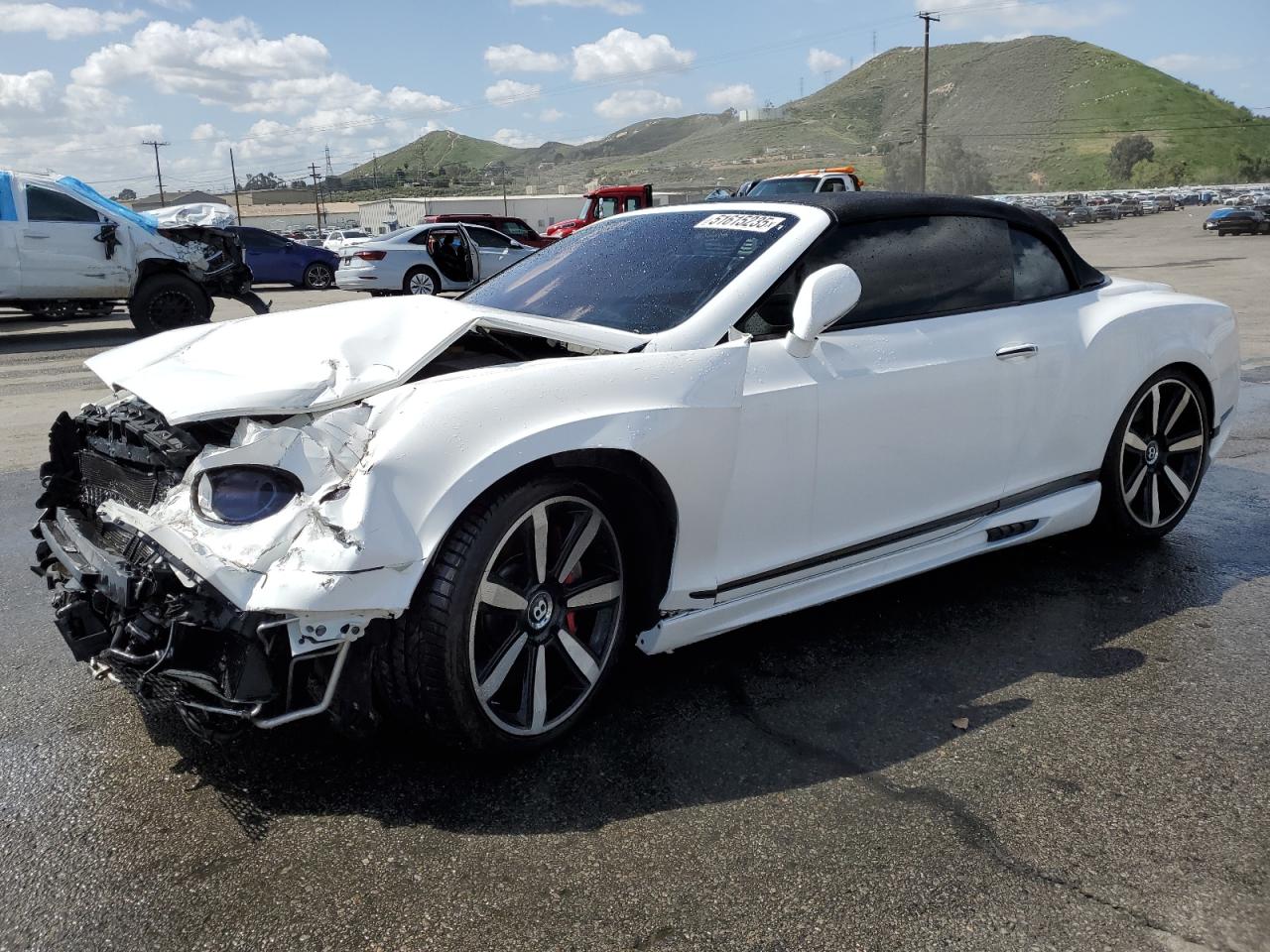2013 Bentley Continental GT, VIN SCBGT3ZA8DC087043 — Front end