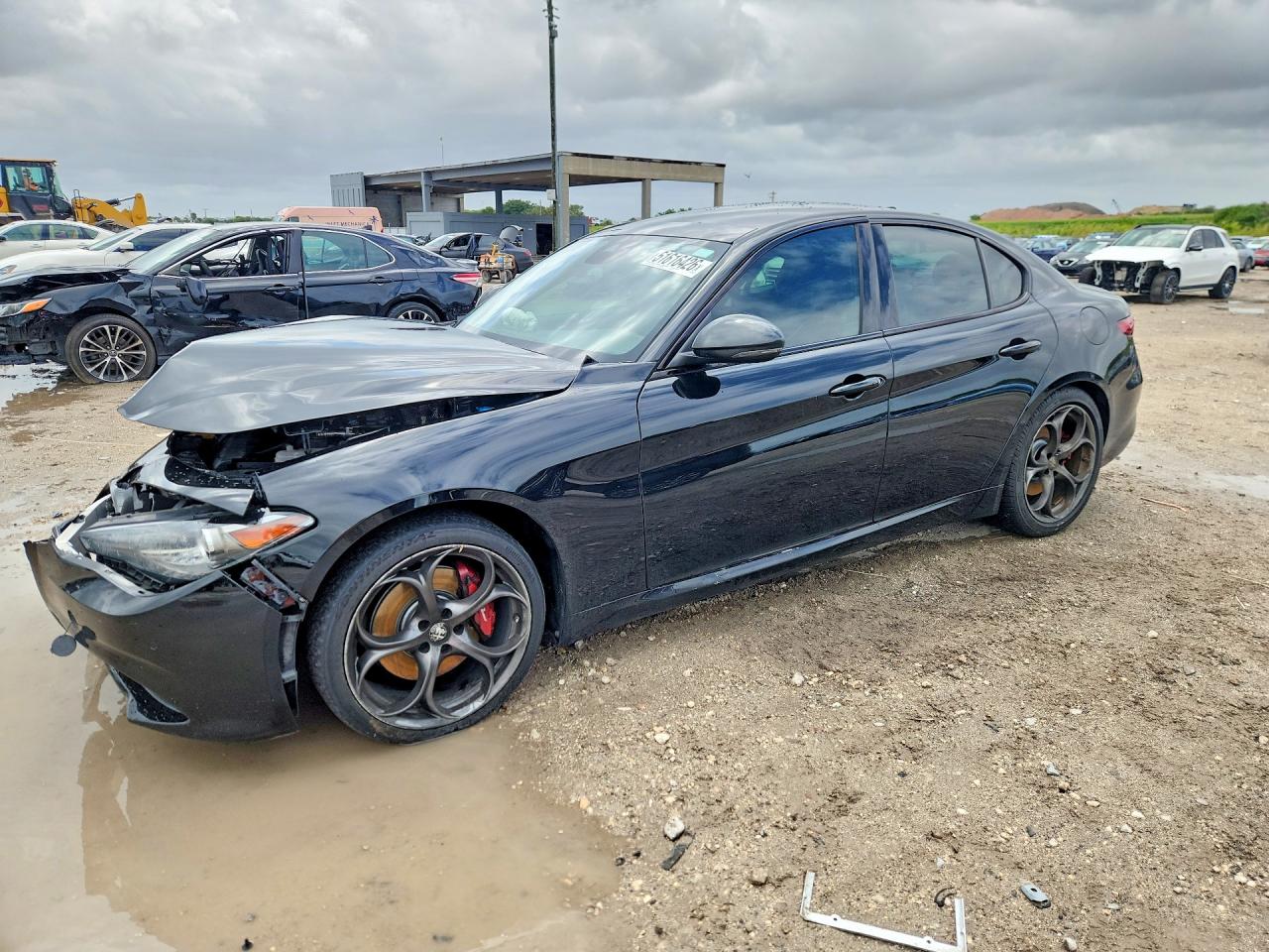 2020 Alfa Romeo Giulia Ti Sport, VIN ZARFANBN4L7626178 — Перед