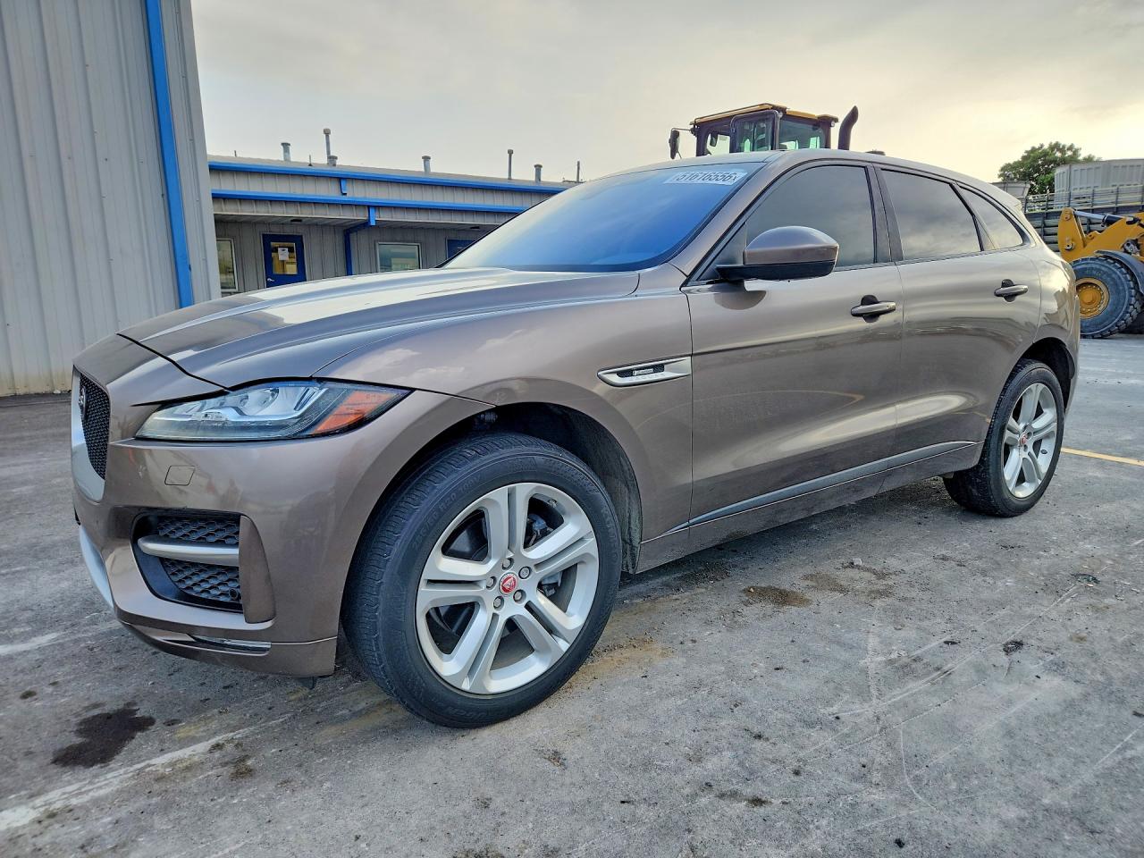 2017 Jaguar F-Pace 35t R-Sport, VIN SADCL2BV2HA072613 — Rear end