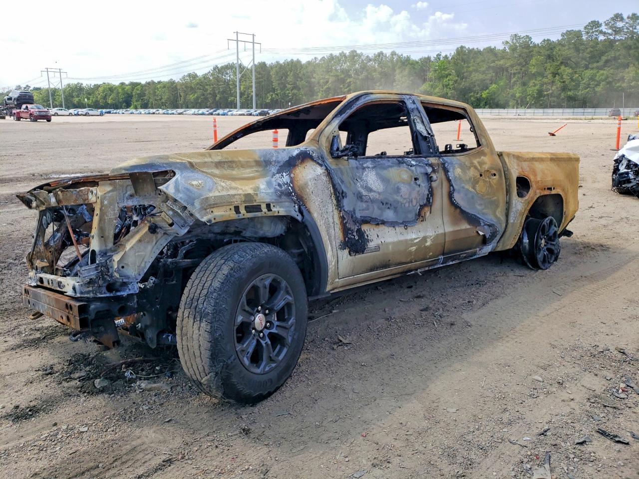 2023 GMC Canyon 4WD Elevation, VIN 1GTP6BEK8P1182618 — Burn