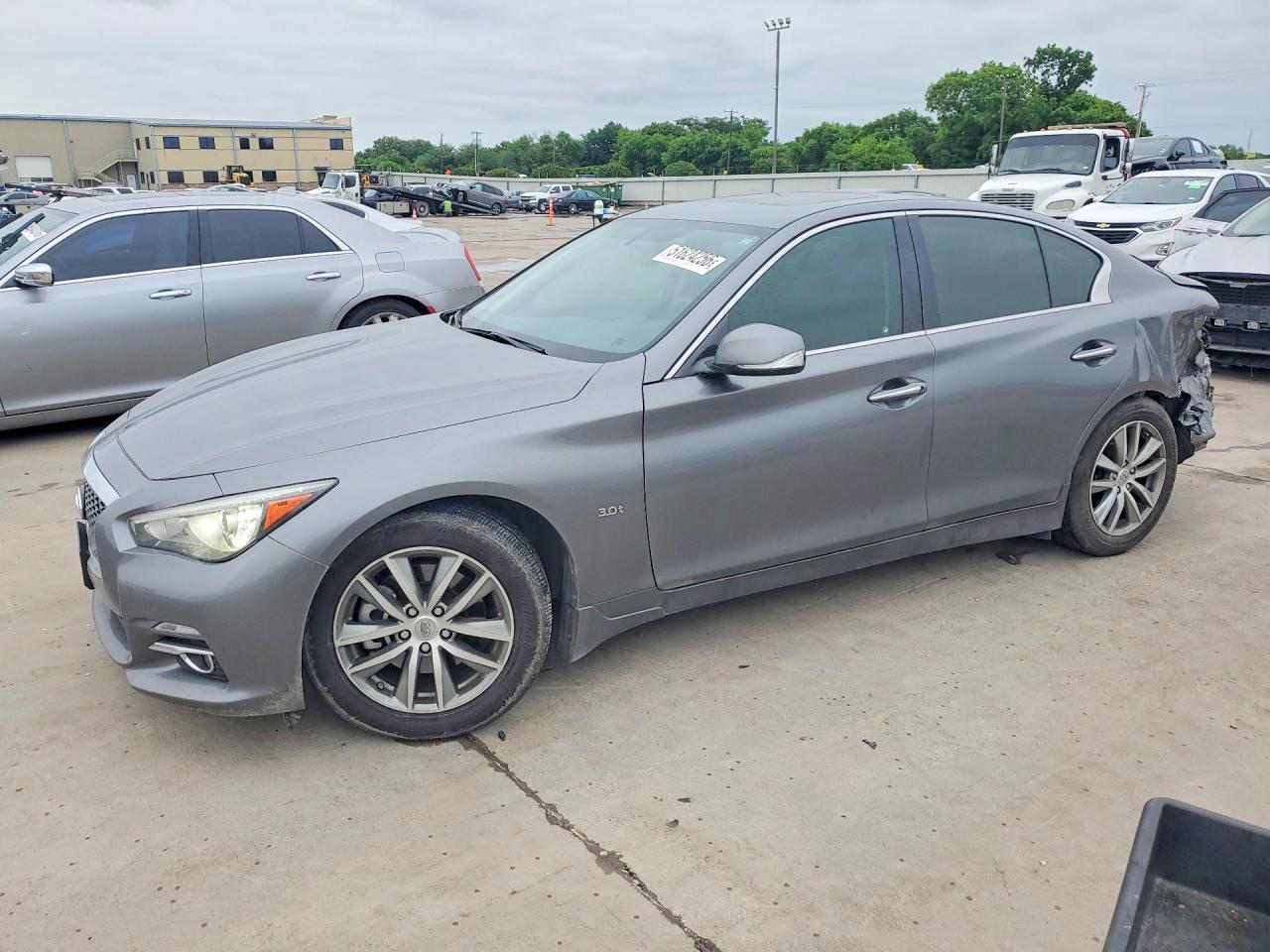2016 Infiniti Q50 Premium, VIN JN1EV7AP7GM305528 — Rear end
